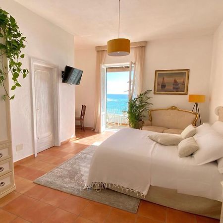 Villa Bina Sea Hotel Sant'Angelo  Eksteriør billede