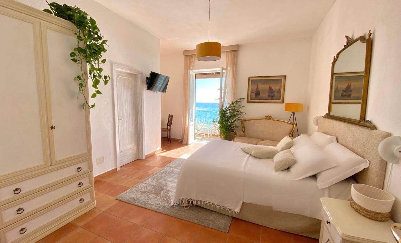 Villa Bina Sea Hotel Sant'Angelo  Eksteriør billede