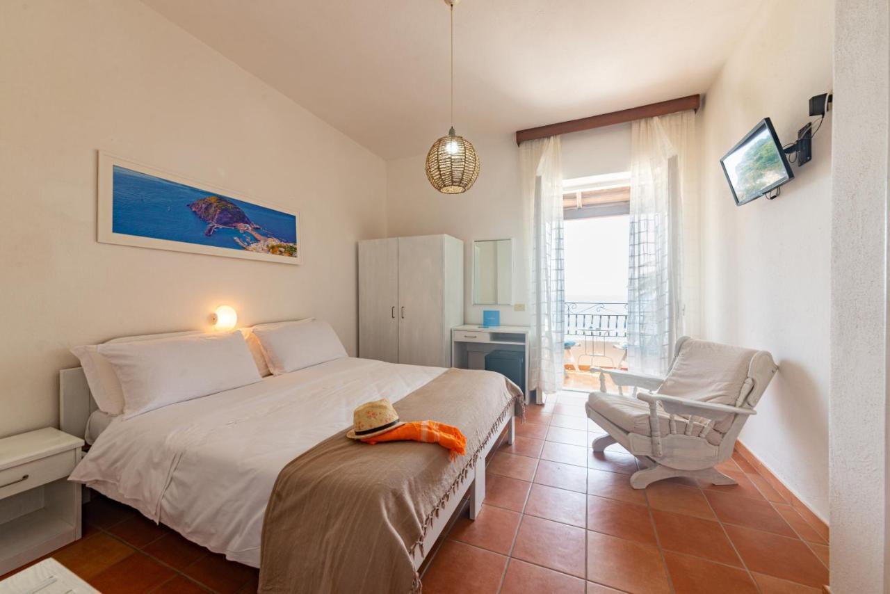 Villa Bina Sea Hotel Sant'Angelo  Eksteriør billede