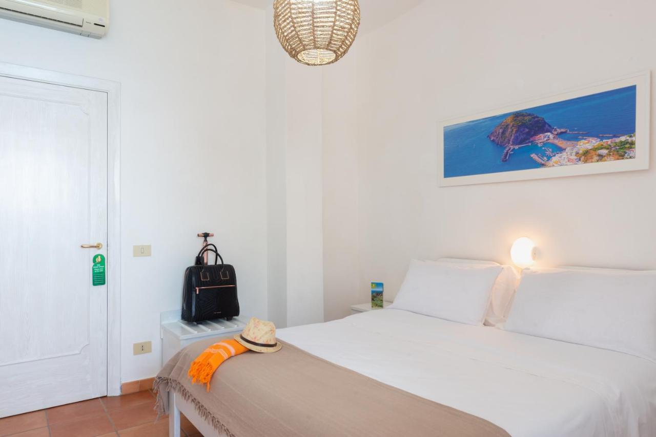 Villa Bina Sea Hotel Sant'Angelo  Eksteriør billede