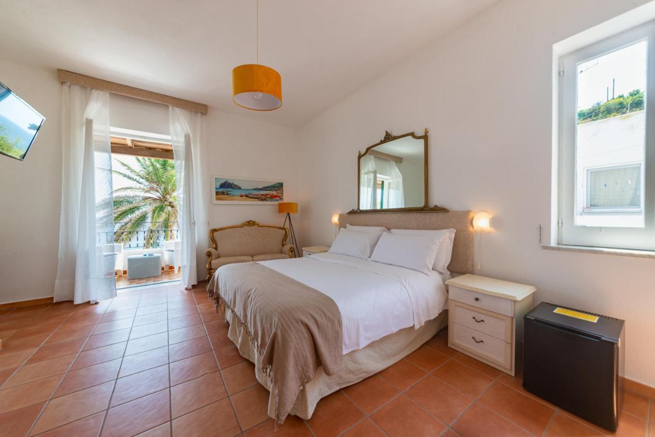 Villa Bina Sea Hotel Sant'Angelo  Eksteriør billede