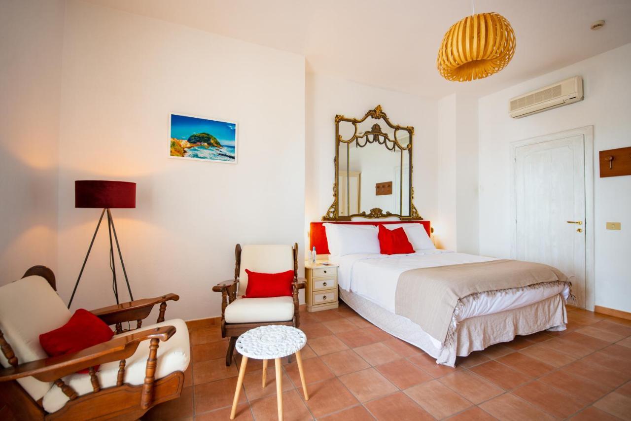 Villa Bina Sea Hotel Sant'Angelo  Eksteriør billede