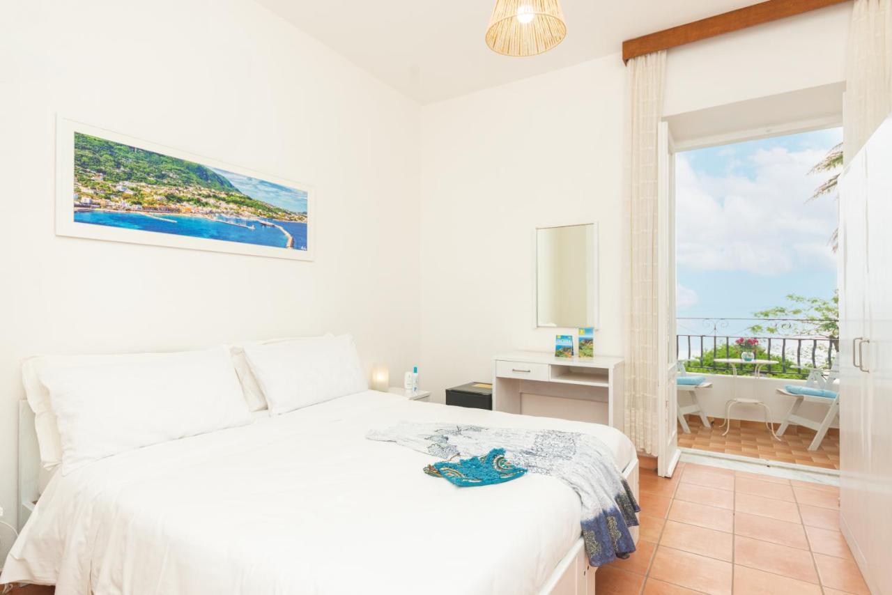 Villa Bina Sea Hotel Sant'Angelo  Eksteriør billede