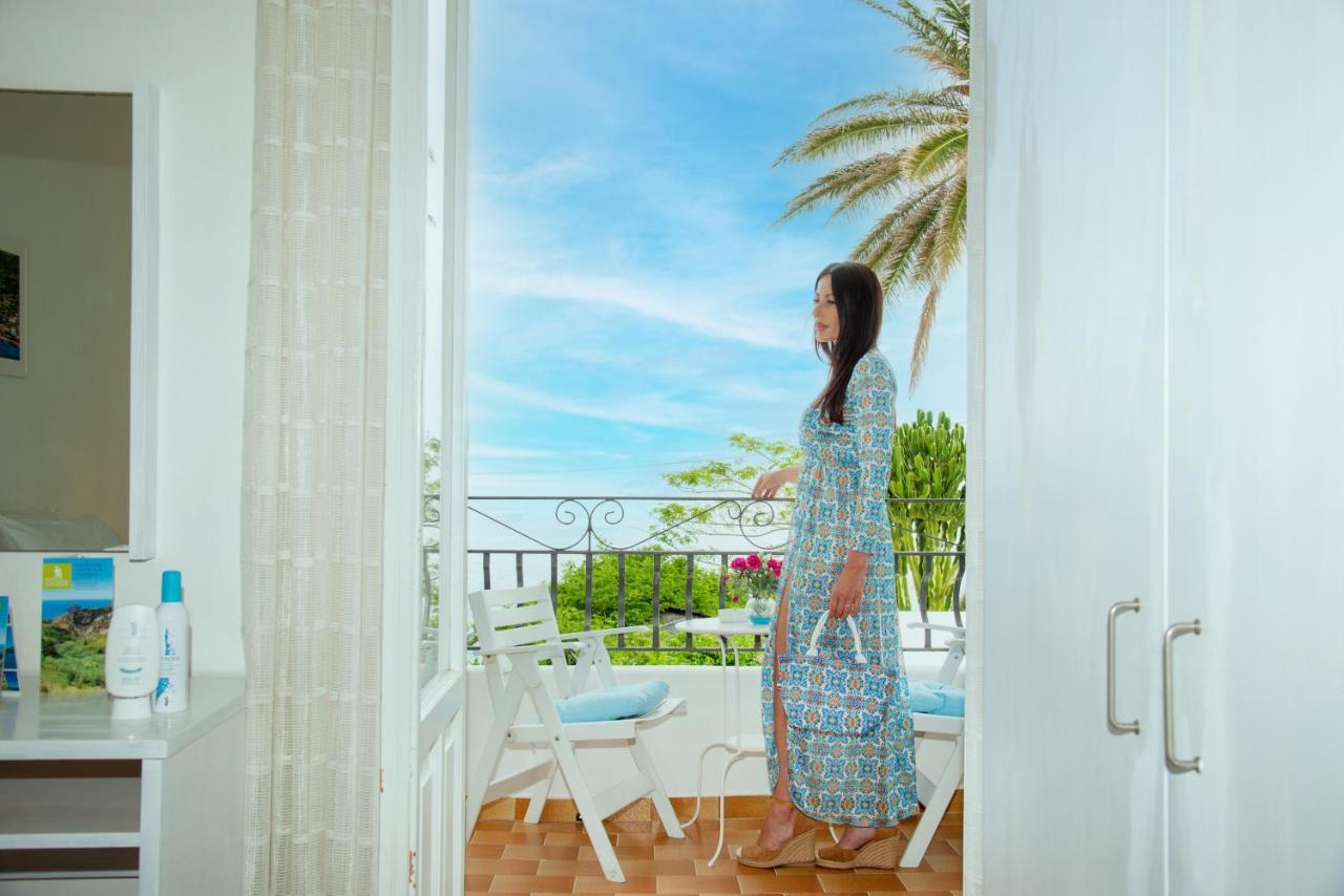 Villa Bina Sea Hotel Sant'Angelo  Eksteriør billede
