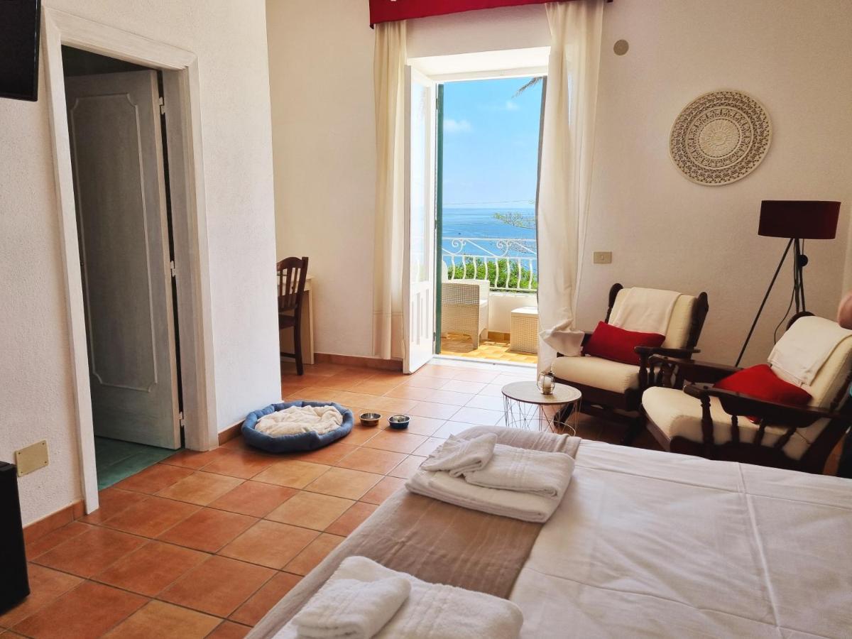 Villa Bina Sea Hotel Sant'Angelo  Eksteriør billede
